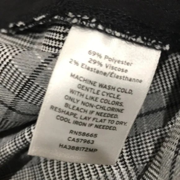 HALOGEN Plaid Wide Leg Crop Pants - Picture 5 of 7